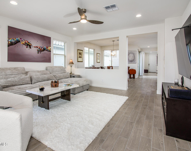 41885 W Celebration Lane - Photo Thumbnail 23