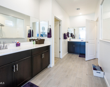 41885 W Celebration Lane - Photo Thumbnail 27