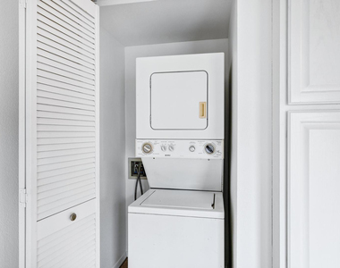 3840 N 43rd Avenue - Photo Thumbnail 16