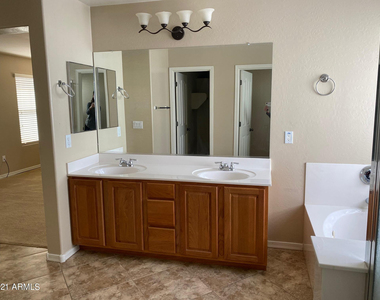 33175 N Slate Creek - Photo Thumbnail 9