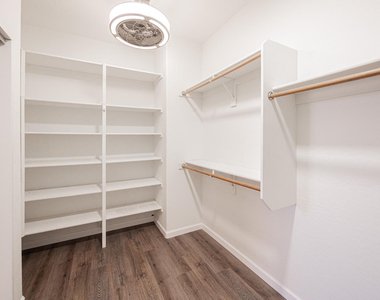 6539 W Jomax Road - Photo Thumbnail 22
