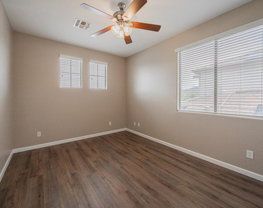 6539 W Jomax Road - Photo Thumbnail 23