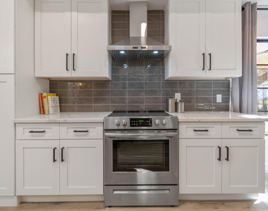 4830 N 65th Street - Photo Thumbnail 14