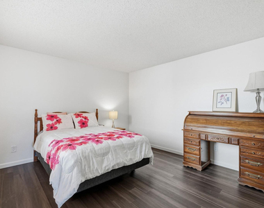 650 S Arrowwood Way - Photo Thumbnail 17