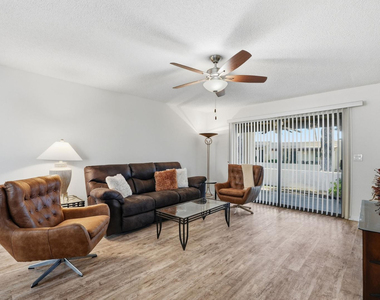 650 S Arrowwood Way - Photo Thumbnail 4