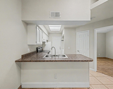 170 E Guadalupe Road - Photo Thumbnail 13
