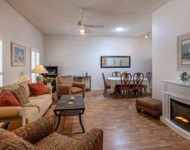 10638 W Sequoia Drive - Photo Thumbnail 6