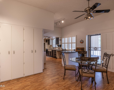 10638 W Sequoia Drive - Photo Thumbnail 4