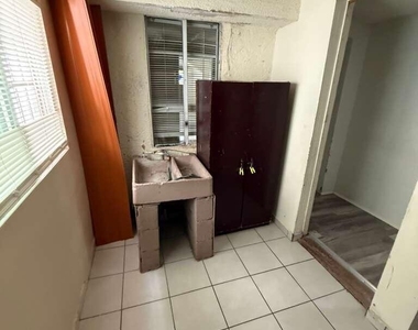 834 E 5th Street - Photo Thumbnail 17