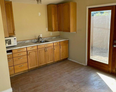 1609 E Gaylon Drive - Photo Thumbnail 38