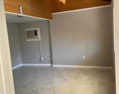 1609 E Gaylon Drive - Photo Thumbnail 34
