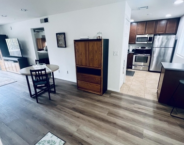 4354 N 82nd Street - Photo Thumbnail 9