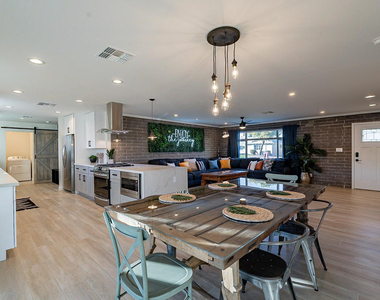 7535 E Princeton Avenue - Photo Thumbnail 11