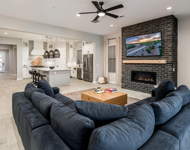 6615 E Libby Street - Photo Thumbnail 23