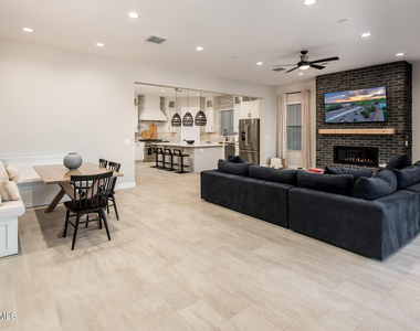 6615 E Libby Street - Photo Thumbnail 25