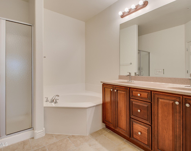 5450 E Deer Valley Drive - Photo Thumbnail 18