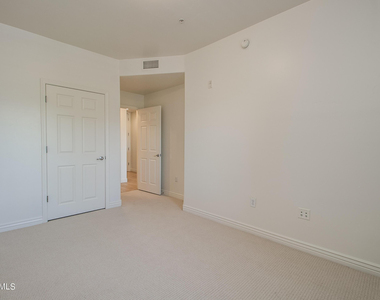 5450 E Deer Valley Drive - Photo Thumbnail 22
