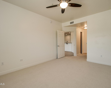 5450 E Deer Valley Drive - Photo Thumbnail 15