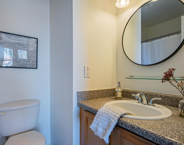 11640 N 51st Avenue - Photo Thumbnail 16