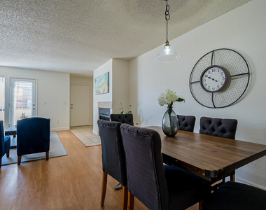 11640 N 51st Avenue - Photo Thumbnail 9