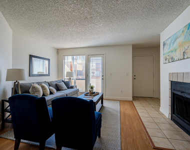 11640 N 51st Avenue - Photo Thumbnail 3