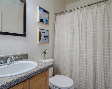 11640 N 51st Avenue - Photo Thumbnail 18
