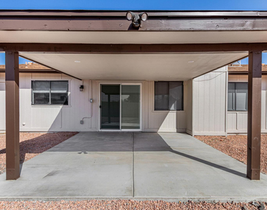 7027 W Palo Verde Avenue - Photo Thumbnail 18