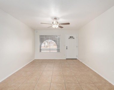 7027 W Palo Verde Avenue - Photo Thumbnail 1