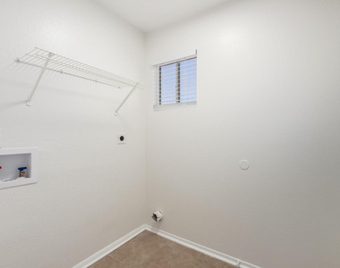 7027 W Palo Verde Avenue - Photo Thumbnail 14