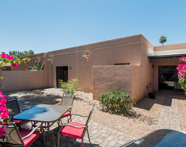 8242 E Via De La Escuela Lane - Photo Thumbnail 37