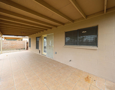 10935 W Ruth Avenue - Photo Thumbnail 28