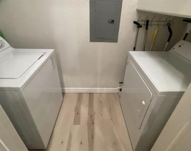 14575 W Mountain View Boulevard W - Photo Thumbnail 4
