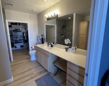 14575 W Mountain View Boulevard W - Photo Thumbnail 6
