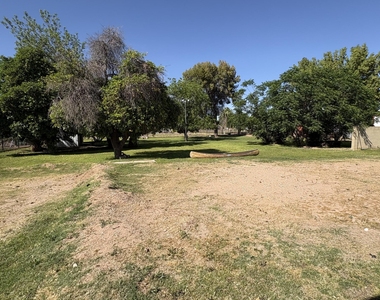 4422 W Greenway Road - Photo Thumbnail 42