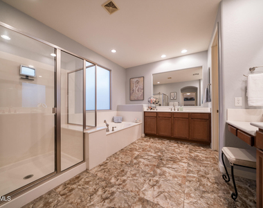 2681 E Hampton Lane - Photo Thumbnail 34