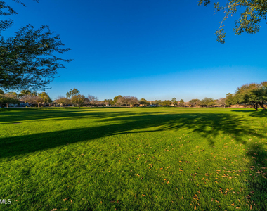 2681 E Hampton Lane - Photo Thumbnail 84