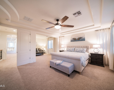 2681 E Hampton Lane - Photo Thumbnail 29