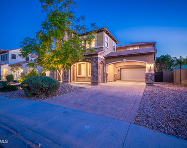2681 E Hampton Lane - Photo Thumbnail 81