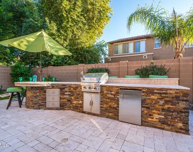 2681 E Hampton Lane - Photo Thumbnail 67
