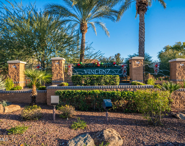 2681 E Hampton Lane - Photo Thumbnail 82