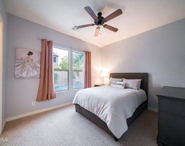 2681 E Hampton Lane - Photo Thumbnail 27