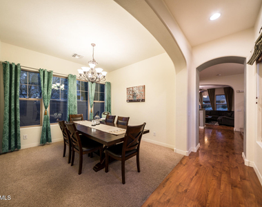 2681 E Hampton Lane - Photo Thumbnail 25