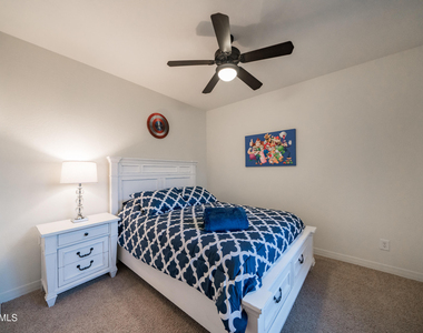 2681 E Hampton Lane - Photo Thumbnail 49