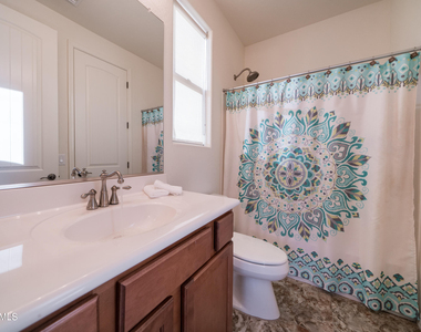 2681 E Hampton Lane - Photo Thumbnail 44