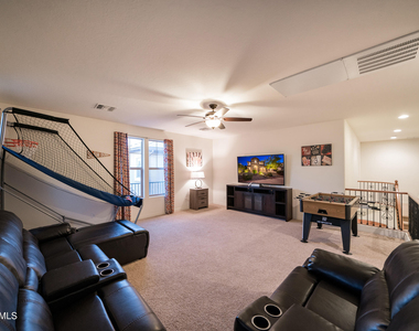 2681 E Hampton Lane - Photo Thumbnail 40