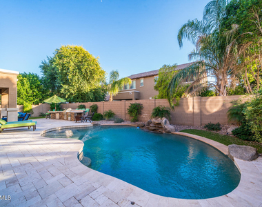 2681 E Hampton Lane - Photo Thumbnail 65