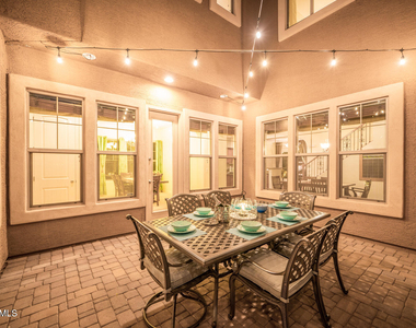 2681 E Hampton Lane - Photo Thumbnail 8