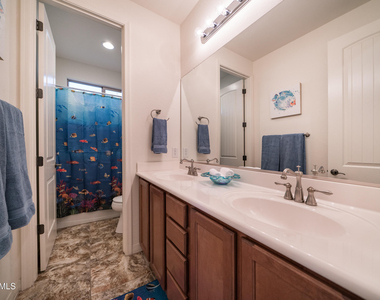 2681 E Hampton Lane - Photo Thumbnail 48