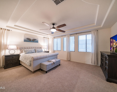 2681 E Hampton Lane - Photo Thumbnail 30
