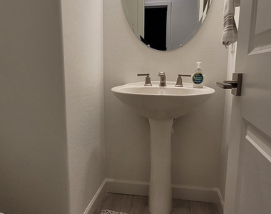 4331 Greenhorn Way - Photo Thumbnail 16